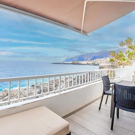 Apartment Spacious With Breath-taking Ocean Views, 13