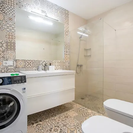 Spacious With Breath-taking Ocean Views, 13