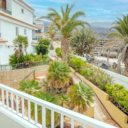 Spacious With Breath-taking Ocean Views, 13 Apartment